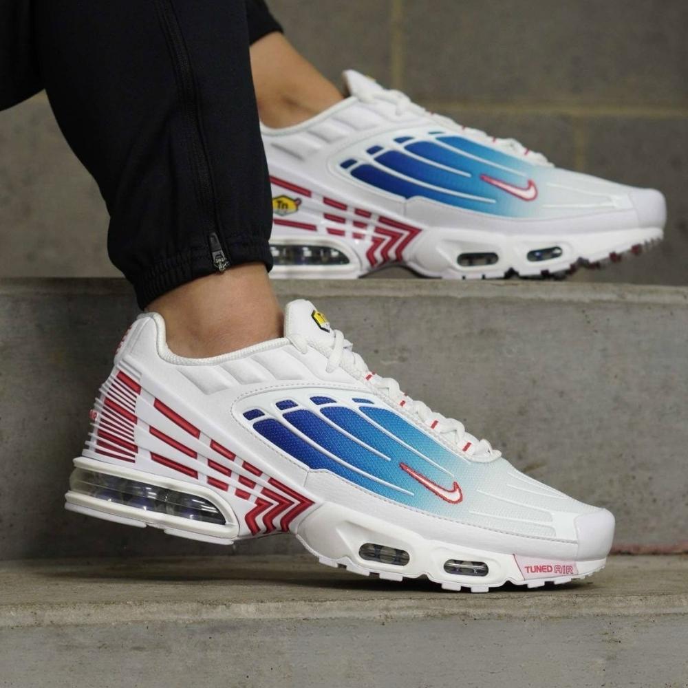 Nike Tuned - Nike Tn - Dark Colour Flip - Sleektrainers