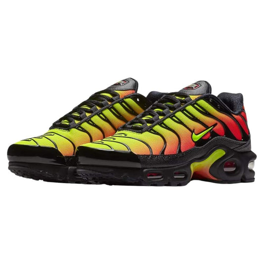 nike tn air max plus volt solar red AQ9979-001 Women's Sleektrainers