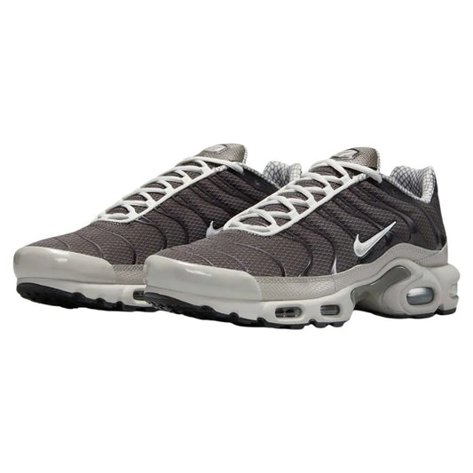 White and Grey Nike TN Air Max Plus Year Of The Snake IB7669-200 Men's Sleektrainers