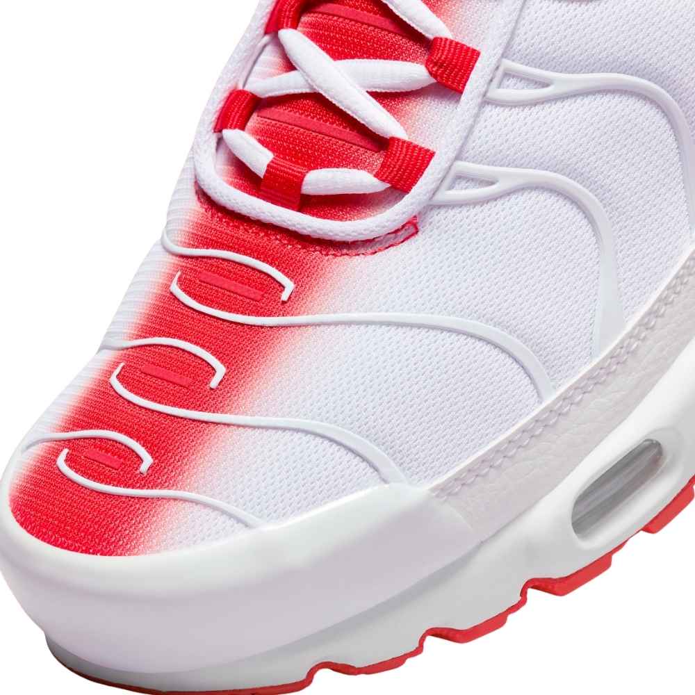 Nike TN Air Max Plus Bloodshot White University Red FN3410-100 Men's Sleektrainers
