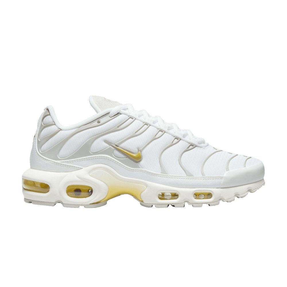 Yellow and white Nike Tn Air Max Plus Celery DV6987-100 Sleektrainers