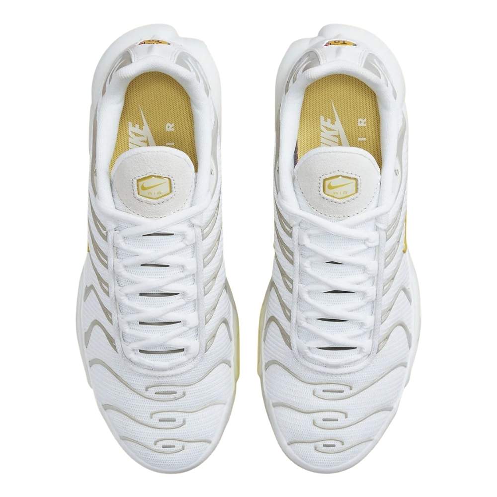 Yellow and white Nike Tn Air Max Plus Celery DV6987-100 Sleektrainers