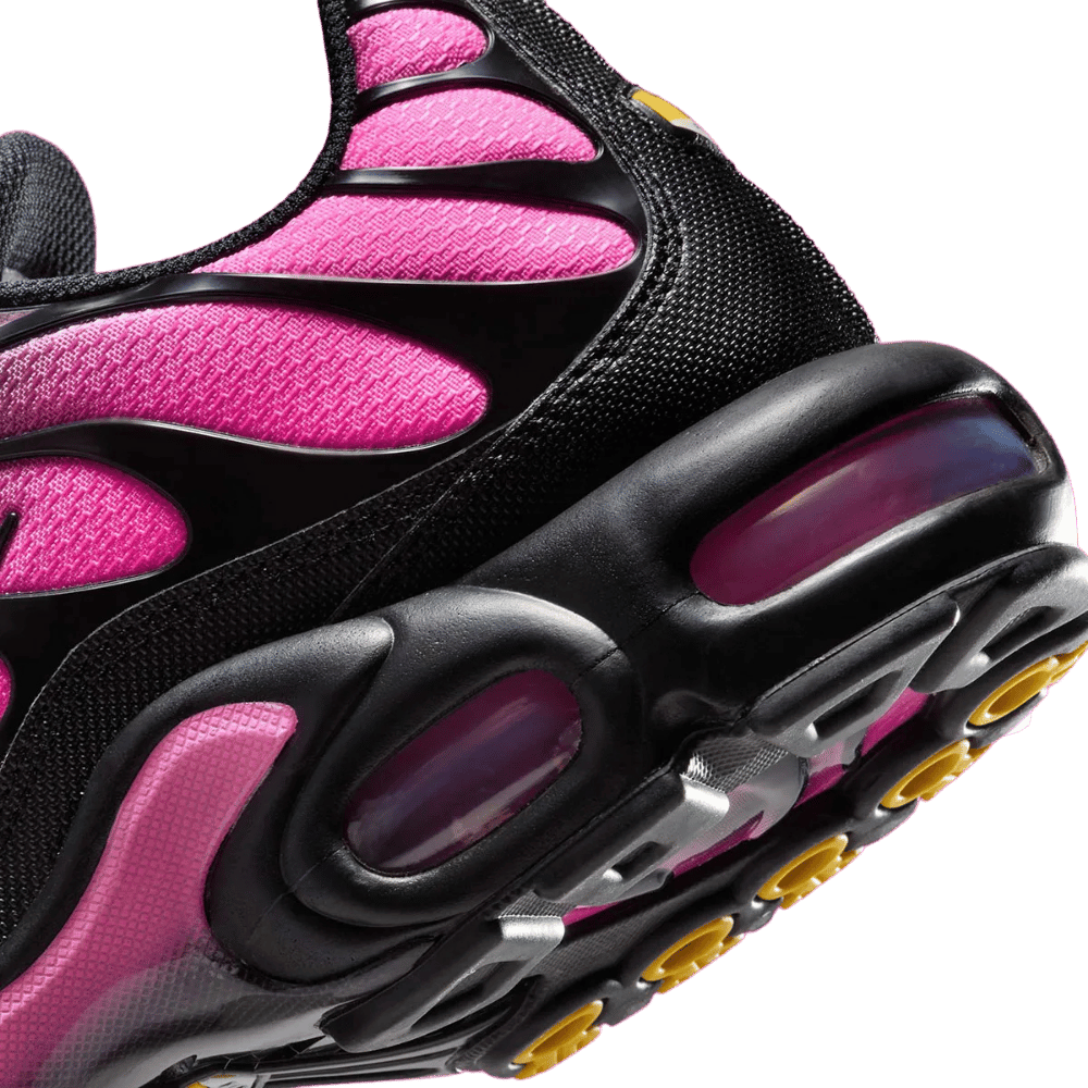Niketn-hyper-pink-DM0032-020