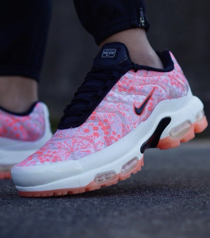 Nike Air Max Plus TN Golf Augusta Azaleas Pink Blossom Sleektrainers Australia HJ4512-100