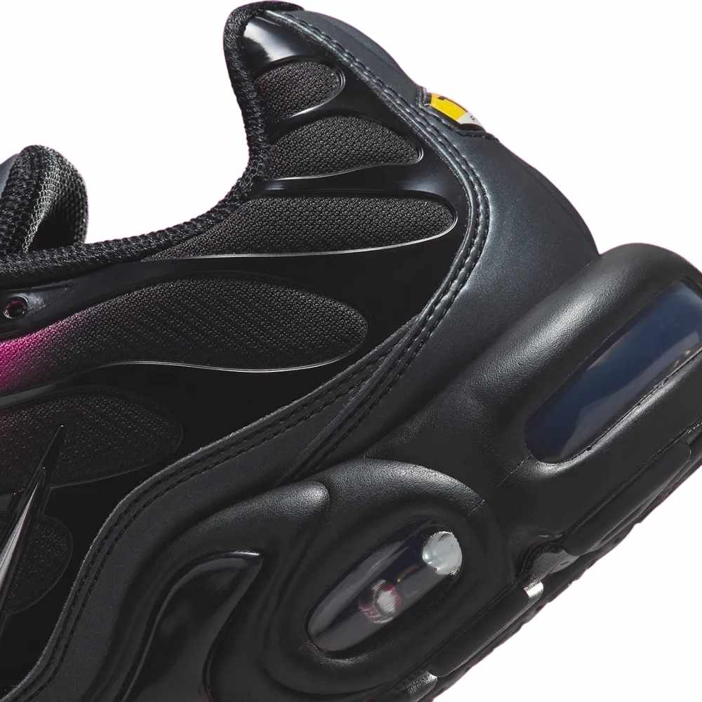 Black Nike TN Air Max Plus Pink Deadpool Sleektrainers FJ5481-010