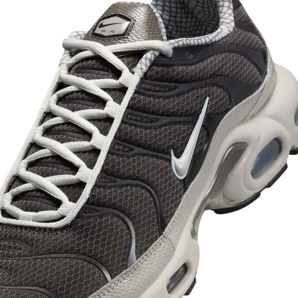 mens grey nike tns