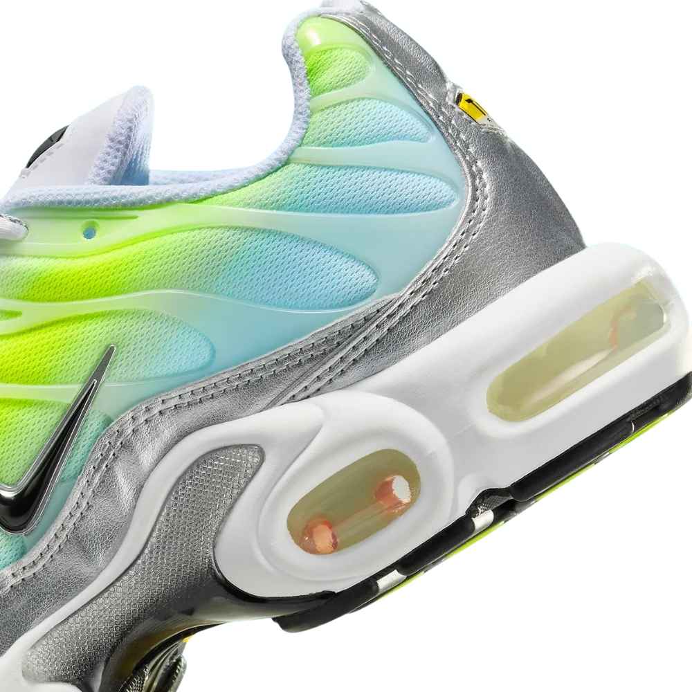 White and Green Nike TN Air Max Plus Cyber Silver Neon HJ9574-100 Sleektrainers
